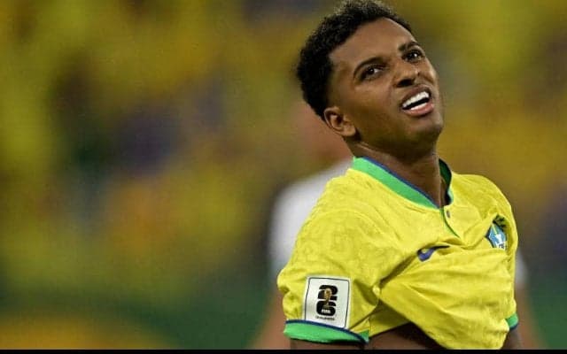 「僕のSNSは侮辱やあらゆる不条理に侵されている」…ブラジル代表FWロドリゴがメッシと口論後に差別被害