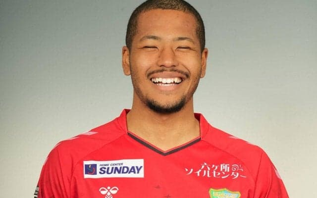 八戸がGK相澤ピーターコアミとの契約満了を発表、出番ないまま1年で退団「日本を代表する選手に必ずなります」