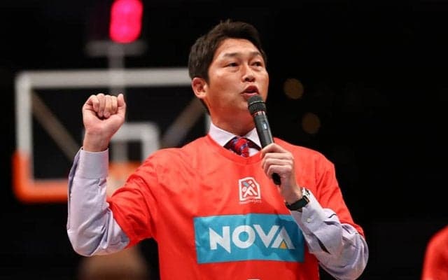 広島東洋カープの新井貴浩監督が12月6日に来場決定…広島vs京都でOPセレモニー&始球式