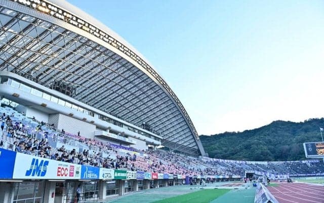 「これ本当にセンス良い」J1広島のまさかのアイディアグッズに高評価続々！「初めて見た時は『昭和か？』と精一杯のツッコミをいれたが…」などの声が広がる