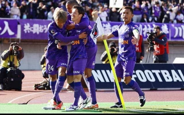 ベテラン勢出場の広島がEスタ最終戦3発快勝で有終の美！　G大阪は今季最悪6連敗も残留決定【明治安田J1第33節】