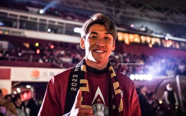 「ビールかけ来たー」J1初制覇の神戸が優勝後に「ビールかけ」を実施し、「大迫選手のゴーグル可愛い」など意外な姿にファン興奮！「サッカーにもビールかけってあるんや」と話題に