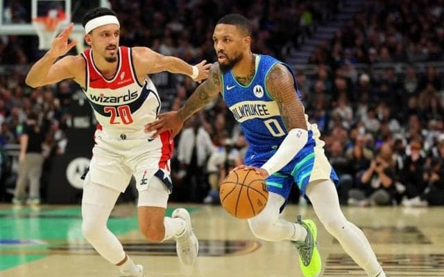 球団創設56年目で初…バックスの3選手が1試合で30得点以上をマーク