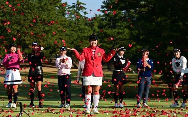 「すごいうれしい」山下美夢有が大会連覇＆史上8人目の2季連続年間女王の偉業達成　ツアーチャンピオンシップリコーカップ最終日