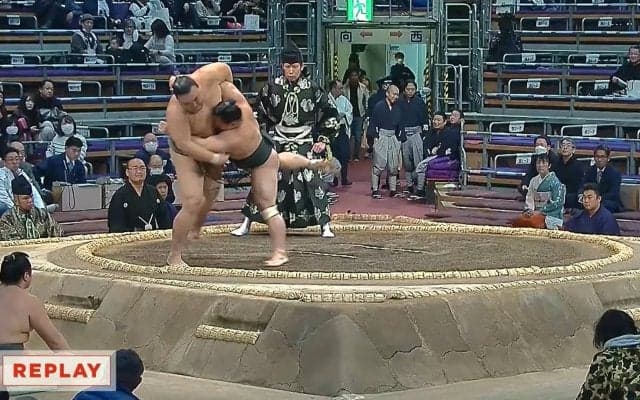 幕下イケメン力士に「鍛えきった体」「上がったら絶対人気出そう」反響続々 取り直しの末に敗れるも期待の声 