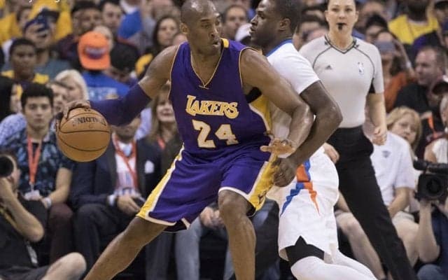 コービーが“現役最後のアウェーゲーム”で着用したユニフォームとシューズが競売へ