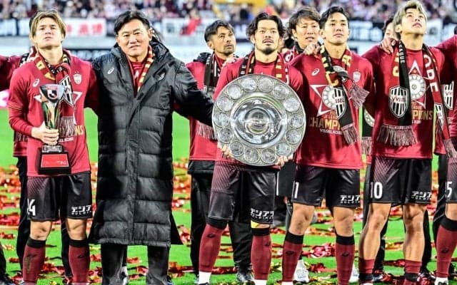 「このランドセルいいな…」神戸のJ1優勝を『セイバン』が“特製デコレーション”のランドセルで祝福！「すごいランドセル」「ギャラリーに飾ってくれんかな？」と称賛の声