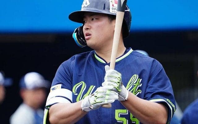 苦しんだ村上宗隆、3冠王から“無冠”で巻き返しへ　4年連続のベストナイン選出逃す