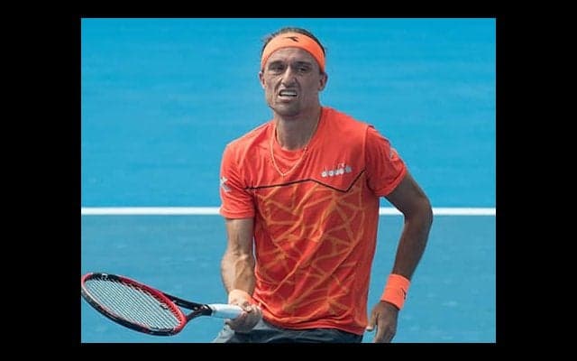  露を糾弾「悪の帝国」 