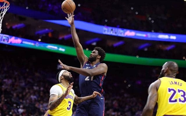 八村塁欠場のレイカーズが完敗…シクサーズはエンビード、マクシー躍動し2連勝