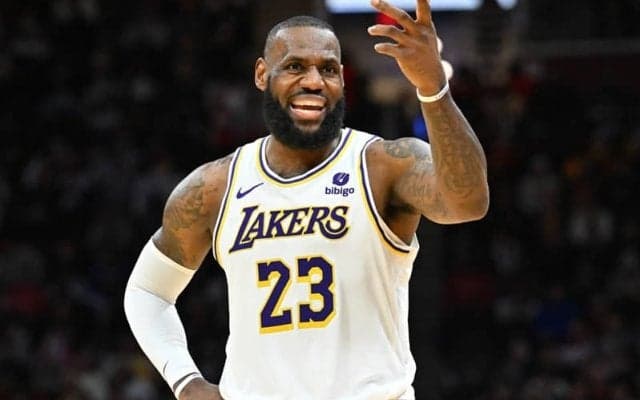 レブロン・ジェームズがジャバー超え…POを含む通算出場時間でNBA歴代1位へ浮上