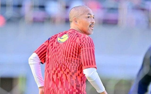 「ボールの呼吸に合わせてる動画かっこいい！」J1札幌MF小野伸二の「街角特別映像」にファン興奮！「ダメだ。 コレ見ただけで涙出る」「これは見るしかないｯ!!」などの声