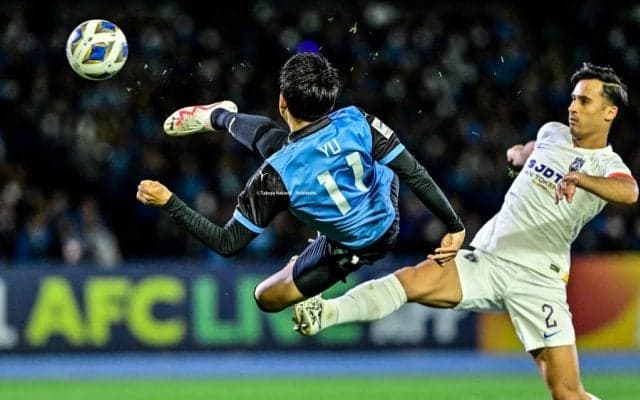 「格好よく決められたんで良かった」川崎・小林悠が振り返る圧巻ボレー弾！ アシストが消えた遠野大弥にはある食事の約束ですでに手打ち済み