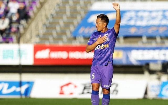 さようなら広島ビッグアーチ　37歳の青山敏弘は１カ月前から起用を告げられ「本当に涙が出ました」