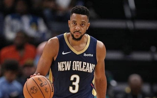 右肺の肺気胸で離脱していたペリカンズのCJ・マッカラムがまもなく戦列復帰か？