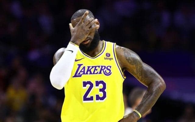 レブロンがキャリアワーストとなる44点差の大敗…ジャバー超えも「あまり意味がないんだ」