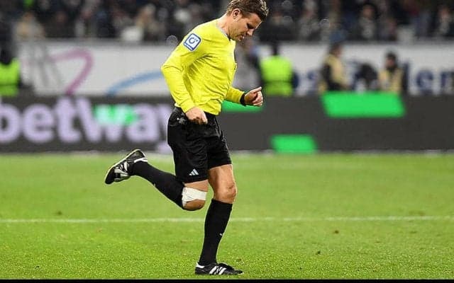 ドイツ屈指の主審ブリッヒ氏がACL断裂の重傷…来年のユーロ2024は欠場へ