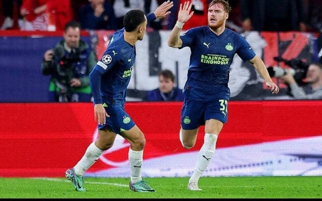PSVが2点差をひっくり返して10人セビージャに逆転勝利、アーセナル勝利で突破へ【CL】