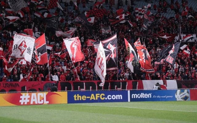 「可愛すぎるだろ」「さすが勝利の女神！」浦和Lの遠藤優がファン絶賛の完璧なレッズコーデで浦和のホーム最終戦を観戦「最高すぎ」