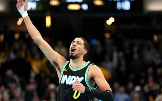 今季もペイサーズをけん引するタイリース・ハリバートンがNBA史上わずか4人目の快挙