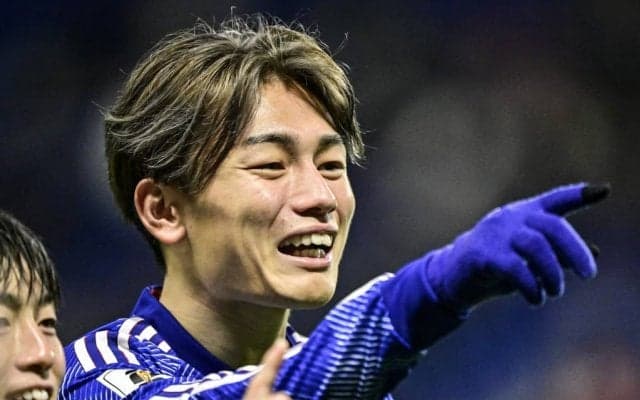 「綺世可愛すぎて泣いてる」「菅原は長友の正当後継者だなw」上田綺世と菅原由勢の“ハットトリックボール”を巡る絡みにファン注目！ ミャンマー戦後の映像が話題に