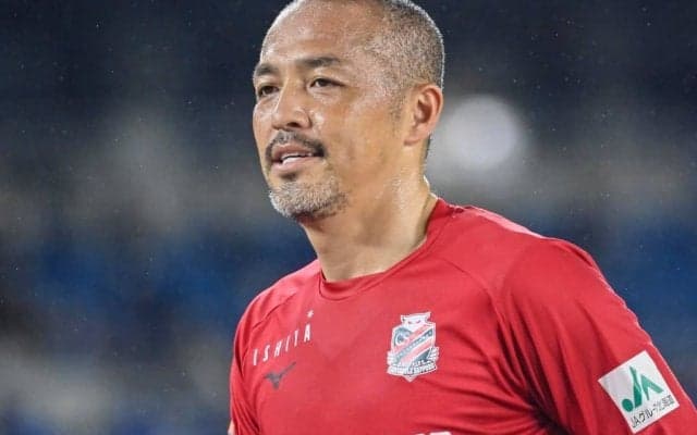 「錚々たるメンバー」現役ラストマッチを控える小野伸二へメッセージを贈った“戦友＆著名人”が豪華すぎる！「愛されてるなぁ」「すごすぎです伸二さんさすがです」の声