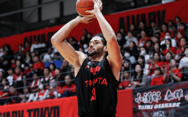 首位アルバルク東京が広島下し11連勝…メインデル、ロシターが内外で躍動