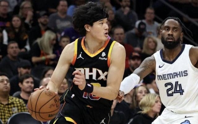 2試合ぶりの出場となった渡邊雄太が3ポイントをヒット…サンズはグリズリーズに白星