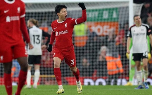 「予想外だった」チームを蘇らせる衝撃ミドル、遠藤航が圧巻のプレミア初ゴールを振り返る「ゴール後、スタジアムの雰囲気は本当に凄かった」