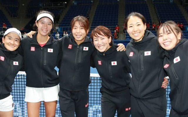 杉山愛が女子テニス日本代表監督として奮闘中「代表戦の盛り上がっていないスポーツの将来は危うい」