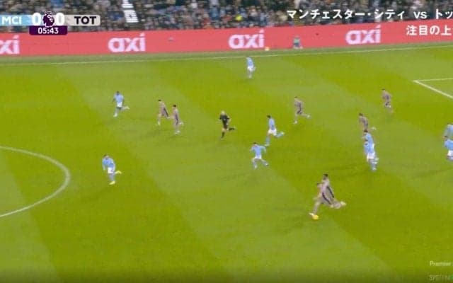 「ベッカムかよ！」「天才すぎる」13秒のスーパーゴールを呼び込んだ“計算された神パス”が炸裂した瞬間　外側にカーブ回転→美しい放物線を描く高精度フィードがエグすぎる