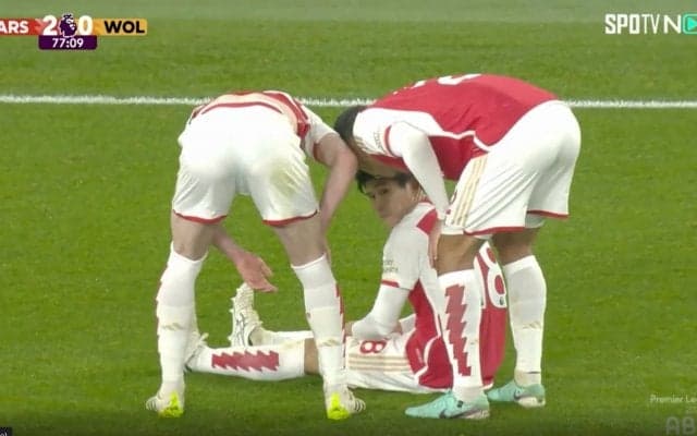 冨安健洋は重傷じゃない？日本中が心配した怪我を「強い男で上手くいけば大丈夫」とアーセナル指揮官、次節起用の可能性も否定せず