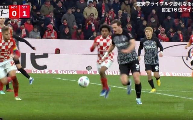 「ほら！」ファンタジスタ松井大輔の予言的中！堂安律らフライブルク攻撃陣が“必殺ロングスロー”でゴールを奪った瞬間！劣勢ながらワンチャンスで決勝点に「サッカーは面白い」
