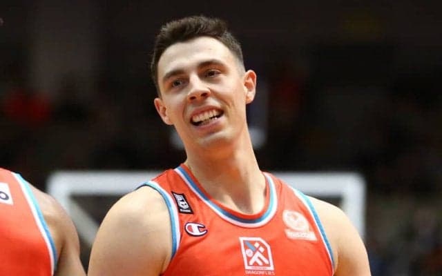 広島のニック・メイヨが「左足捻挫」…A東京戦で負傷交代も早期復帰の予定