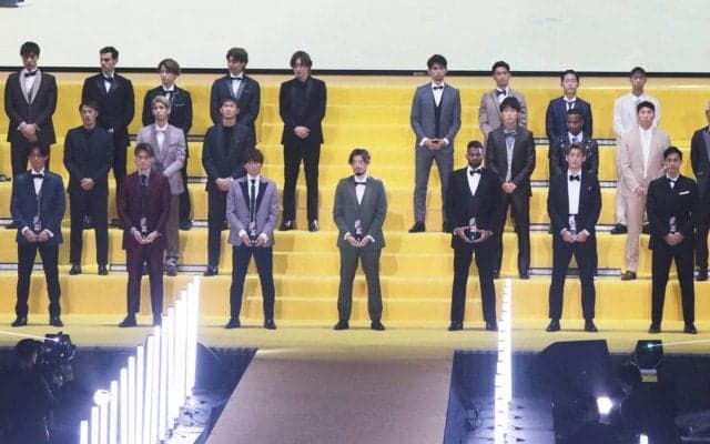 Jリーグベストイレブンが発表！優勝の神戸と4位の浦和から4名ずつが選出【Jリーグアウォーズ】