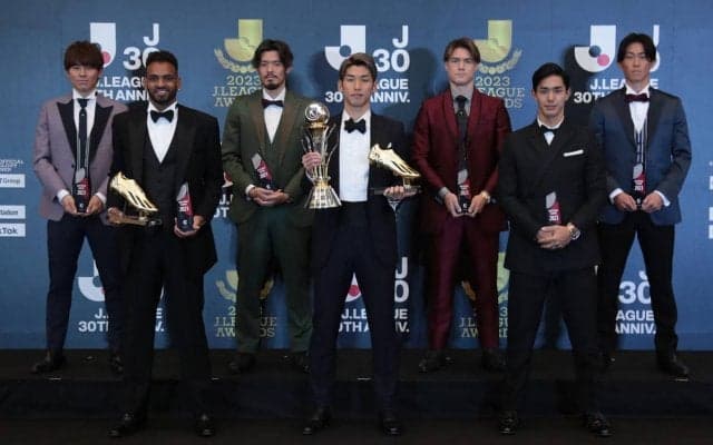最多得票はMVPの神戸FW大迫勇也、優秀選手賞で2番目に票を集めていたのは？ 18クラブの監督＆選手が選んだ34名の得票数が公開