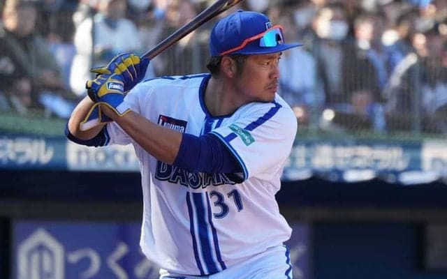 NPB去り5年も「まだ現役いける」　軽々衝撃弾に震撼「飛ばす能力凄すぎる」