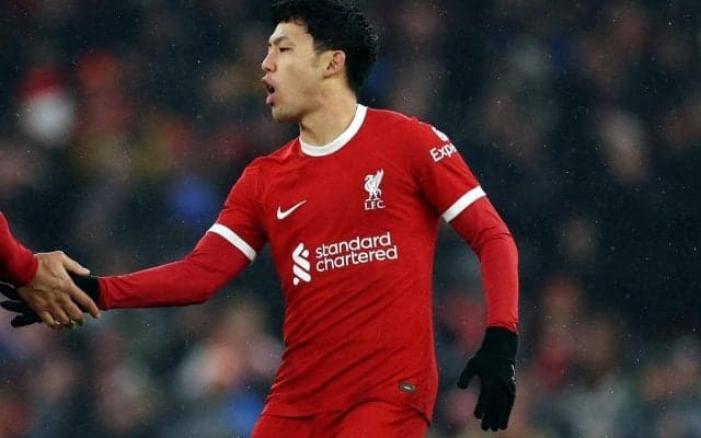 「パーフェクトだ」「タイミング完璧」PL初ゴールの遠藤航、実況を興奮させた完璧なスライディングタックルにも称賛の声「こっちの方が印象的」