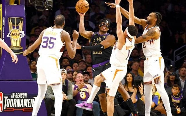 八村塁復帰のレイカーズがサンズとの激戦を制す…インシーズン・トーナメント準決勝へ