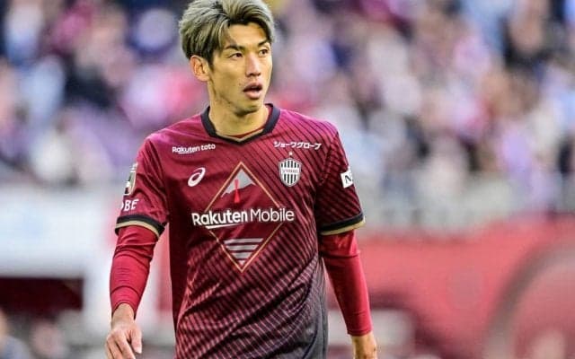 【神戸に優勝をもたらした、FW大迫勇也の内側での貢献度。ピッチ外でもMVP(1)】酒井高徳が「すごく口を酸っぱくして言ってきました」と明かす、大迫が繰り返し呼び掛けたこと