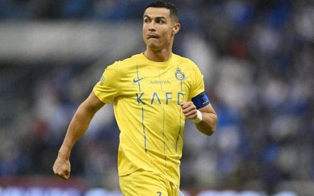 驚異の身体能力持つC・ロナウドの垂直跳びの記録は？かつてはほぼ3mの高さからヘディングシュート