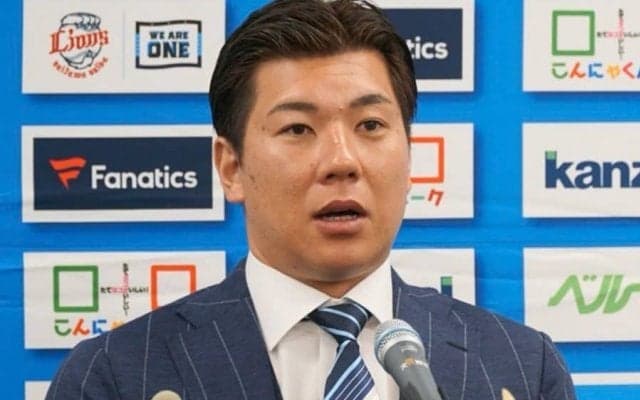 2年目左腕は「まだまだ凄くなる」　驚くボールの持ち主…炭谷が高評価する西武24歳