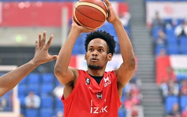 富山のエージェー・エドゥが負傷…全治未定の「半月板損傷」で戦線離脱