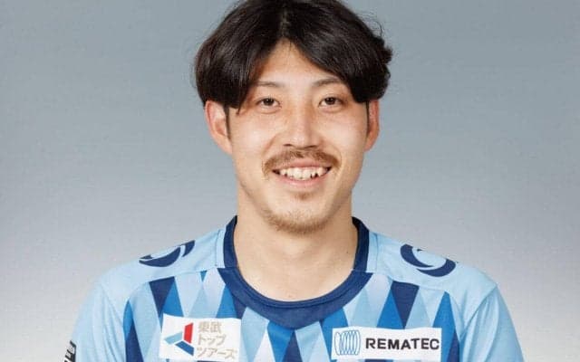 熊本のDF酒井匠が完全移籍に移行！ 昨季JFLで今季前半戦はJ3…今夏J2熊本加入の25歳「J1昇格を一緒に達成しましょう」