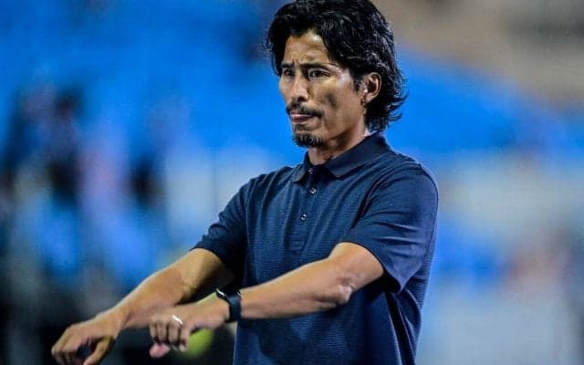 「俊輔→中澤のホットライン」中澤佑二氏が横浜FM時代に決めた「スーパーボレー」が「生涯最高のゴール」と再脚光！「引退試合でも見たい！！」の声