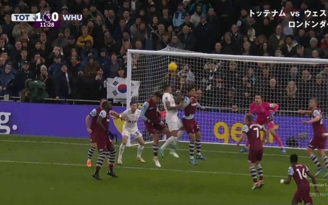 「強すぎて草」レッドで一発退場を喰らったアルゼンチン代表、3試合ぶり復帰戦で完璧ヘッド弾！謝罪代わりの一撃にファンは「ロメロにメロメロ」