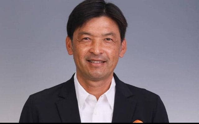 J3優勝＆J2昇格の愛媛、石丸清隆監督の続投決定　「この経験はJ2の舞台でも必ず活きてきます」