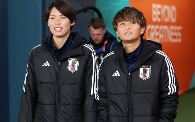 「良い笑顔」「おめでとう」ローマDF南萌華が25歳のバースデーで満面の笑み！ 熊谷紗希に祝われ「さいっこうに幸せな誕生日」