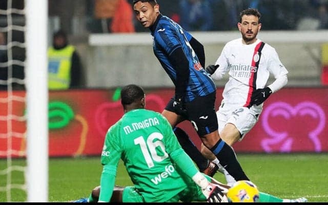 ジルー&ヨビッチ弾のミラン、2度追いつくも後半AT被弾でアタランタに打ち負ける【セリエA】