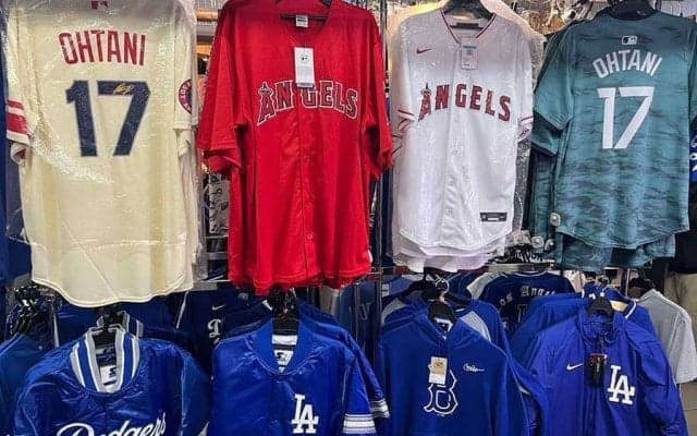 大谷翔平が移籍→グッズ早くも6倍爆売れ　スポーツ店冷や汗「ドジャースで助かった」